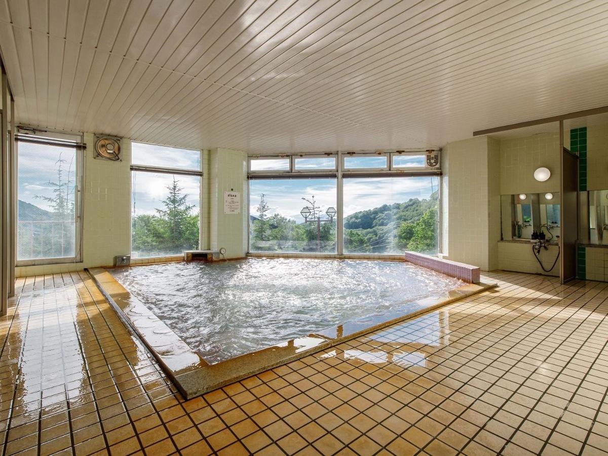 Hotel Iwasuge Yamanouchi  Exteriör bild